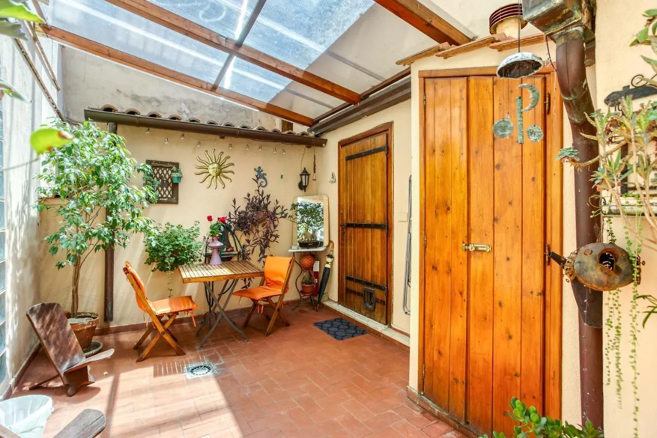 Maggiore 145 Apartment With Private Garden - Rione Monti Rome