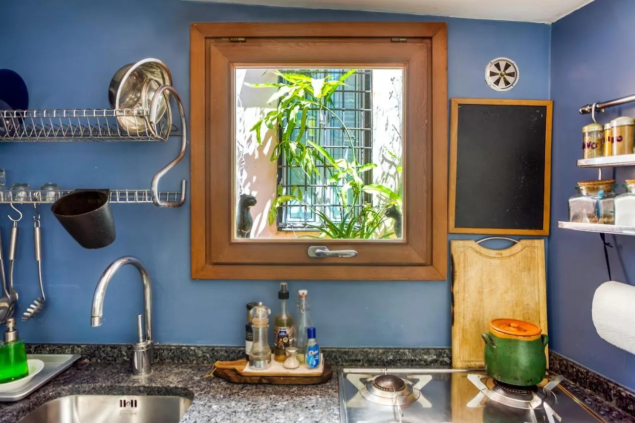 רומא Maggiore 145 Apartment With Private Garden - Rione Monti 0*,